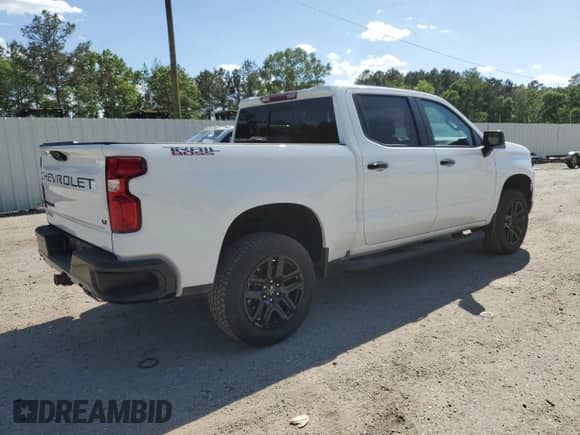 2024 Chevrolet Silverado 1500 LT Trail Boss z VIN 3GCUDFEL0RG244462, wystawiony jako Copart lot #52169645 z przebiegiem 11 421 mil mil oraz Szkoda całkowita • Salvage title. Historia ofert i sprzedaży dostępna na DreamBid. Obrazek 3.