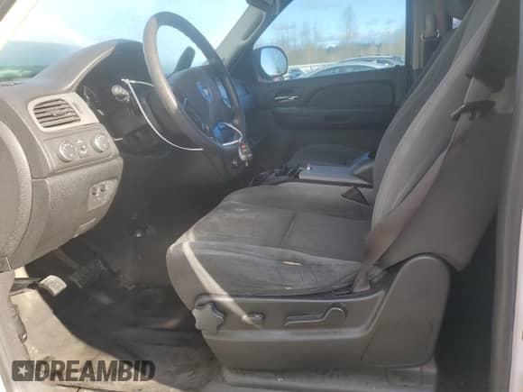 2009 Chevrolet Tahoe Commercial с VIN 1GNFK13029R269624, выставлен на аукционе Copart как лот 83901454 с пробегом Не указан миль и Списание • Salvage title. История ставок и продаж доступна на DreamBid. Изображение 7.