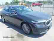 2024 BMW 5 Series 530i xDrive с VIN WBA53FJ09RCR00872, выставлен на аукционе IAAI как лот 42833078 с пробегом 28 602 миль миль и . История ставок и продаж доступна на DreamBid. Изображение 1.