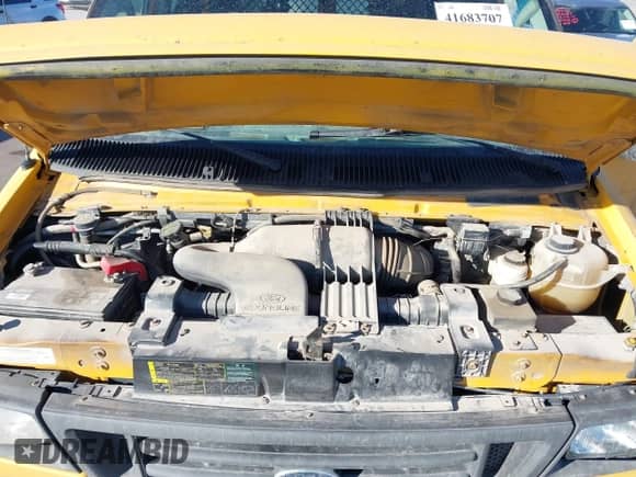 2006 Ford Econoline Cargo z VIN 1FTNE24L06HA66887, wystawiony jako IAAI lot #41683707 z przebiegiem 124 145 mil mil oraz . Historia ofert i sprzedaży dostępna na DreamBid. Obrazek 10.