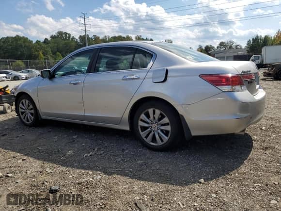 2012 Honda Accord EX с VIN 1HGCP3F75CA001305, выставлен на аукционе Copart как лот 71312335 с пробегом 63 248 миль миль и Списание • Salvage title. История ставок и продаж доступна на DreamBid. Изображение 2.