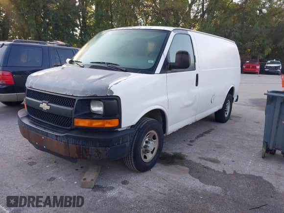 2007 Chevrolet Express Cargo with VIN 1GCGG25V871246521, listed as a IAAI auction lot 43332730 with 330,944 mi miles and . Bid and sale history available at DreamBid. Image 2.