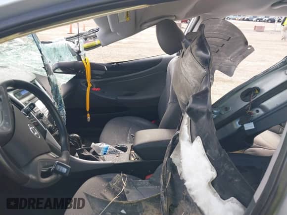 2011 Hyundai Sonata SE with VIN 5NPEC4AC7BH114905, listed as a IAAI auction lot 43384578 with 176,361 mi miles and . Bid and sale history available at DreamBid. Image 5.