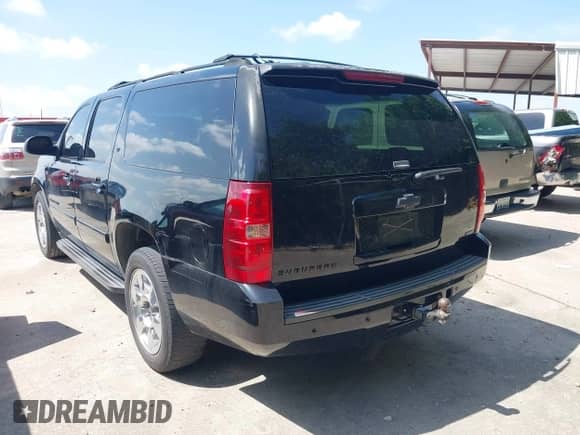 2007 Chevrolet Suburban LT with VIN 3GNFC16057G212162, listed as a IAAI auction lot 42571842 with 233,932 mi miles and . Bid and sale history available at DreamBid. Image 3.
