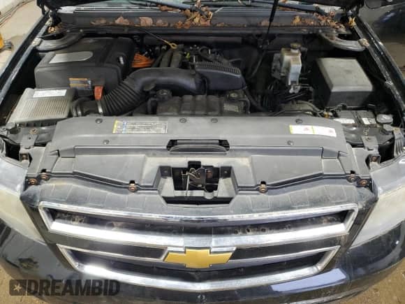 2008 Chevrolet Tahoe z VIN 1GNFK13538R271991, wystawiony jako Copart lot #85516564 z przebiegiem 195 808 mil mil oraz Czysty tytuł • Clean title. Historia ofert i sprzedaży dostępna na DreamBid. Obrazek 12.