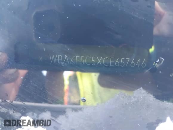 2012 BMW 3 Series 328i xDrive с VIN WBAKF5C5XCE657646, выставлен на аукционе IAAI как лот 41369911 с пробегом 102 239 миль миль и . История ставок и продаж доступна на DreamBid. Изображение 12.