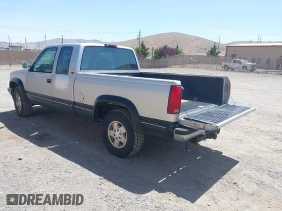 1994 GMC Sierra 1500 с VIN 2GTEK19K9R1548669, выставлен на аукционе IAAI как лот 42614840 с пробегом 208 904 миль миль и . История ставок и продаж доступна на DreamBid. Изображение 3.