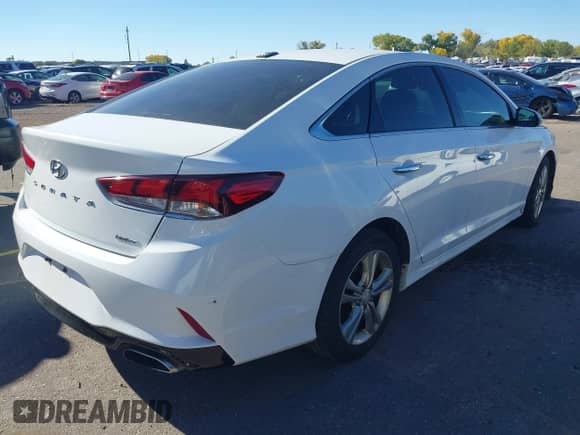 2018 Hyundai Sonata SEL z VIN 5NPE34AF2JH649021, wystawiony jako IAAI lot #43466241 z przebiegiem 284 411 mil mil oraz . Historia ofert i sprzedaży dostępna na DreamBid. Obrazek 4.