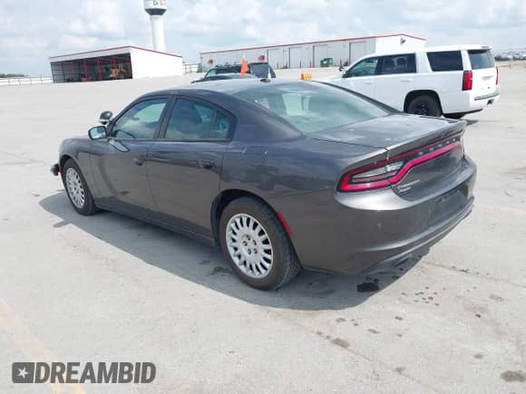 2020 Dodge Charger Police z VIN 2C3CDXKT4LH127503, wystawiony jako IAAI lot #42507460 z przebiegiem 132 947 mil mil oraz . Historia ofert i sprzedaży dostępna na DreamBid. Obrazek 3.