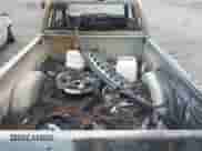 2002 Chevrolet Silverado 1500 LS с VIN 2GCEC19T121104102, выставлен на аукционе IAAI как лот 42893505 с пробегом Не указан миль и . История ставок и продаж доступна на DreamBid. Изображение 11.
