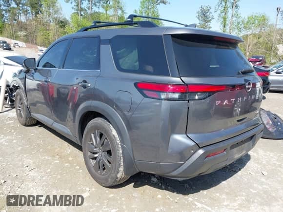 2022 Nissan Pathfinder SV z VIN 5N1DR3BC9NC208346, wystawiony jako IAAI lot #41978736 z przebiegiem 58 348 mil mil oraz . Historia ofert i sprzedaży dostępna na DreamBid. Obrazek 3.