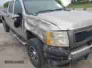 2007 Chevrolet Silverado 3500HD SRW 1LT с VIN 1GCHK33637F565221, выставлен на аукционе IAAI как лот 42689794 с пробегом 281 008 миль миль и . История ставок и продаж доступна на DreamBid. Изображение 17.