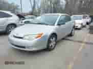 2006 Saturn ION с VIN 1G8AW15F36Z163021, выставлен на аукционе IAAI как лот 41872725 с пробегом 195 300 миль миль и . История ставок и продаж доступна на DreamBid. Изображение 2.