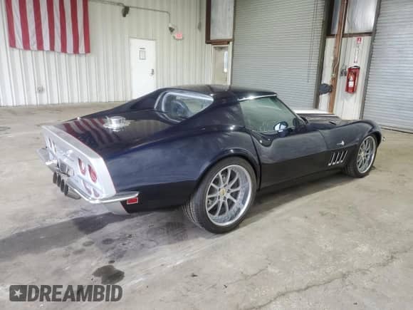 1969 Chevrolet Corvette с VIN 194379S737278, выставлен на аукционе Copart как лот 72564564 с пробегом 6 063 миль миль и Чистый • Clean title. История ставок и продаж доступна на DreamBid. Изображение 3.