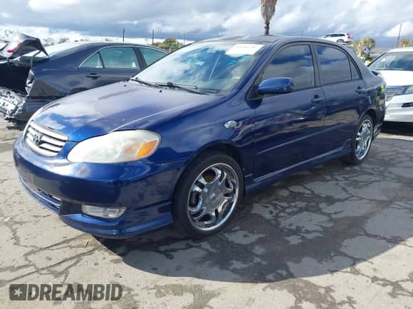 2003 Toyota Corolla LE с VIN 1NXBR32E23Z004990, выставлен на аукционе IAAI как лот 43442289 с пробегом 153 615 миль миль и . История ставок и продаж доступна на DreamBid. Изображение 2.