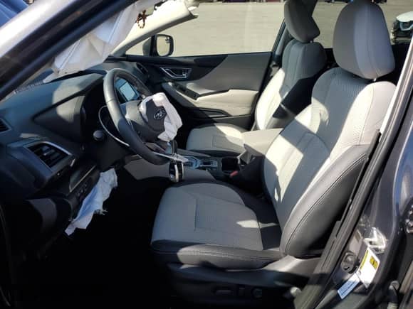 2022 Subaru Forester Premium z VIN JF2SKAEC1NH476392, wystawiony jako Copart lot #70849825 z przebiegiem 6 824 mil mil oraz Szkoda całkowita • Salvage title. Historia ofert i sprzedaży dostępna na DreamBid. Obrazek 7.