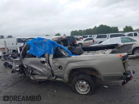 2007 Chevrolet Colorado LS z VIN 1GCCS149078116168, wystawiony jako IAAI lot #40333886 z przebiegiem Nie podano mil oraz . Historia ofert i sprzedaży dostępna na DreamBid. Obrazek 14.