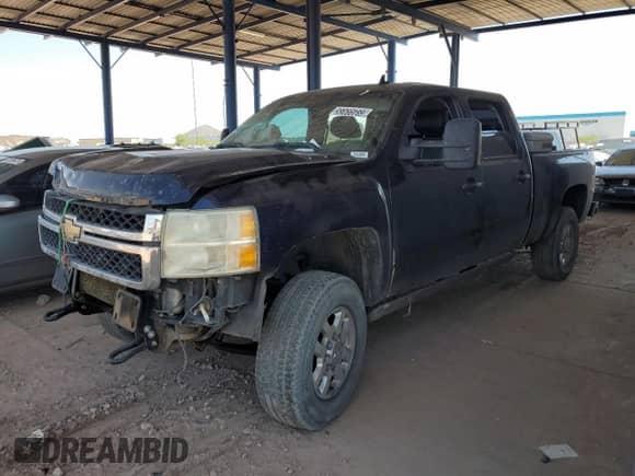 2011 Chevrolet Silverado 3500HD SRW LT with VIN 1GC4K0C84BF207164, listed as a Copart auction lot 68499365 with 220,687 mi miles and Salvage title. Bid and sale history available at DreamBid. Image 1.