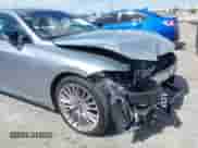 2022 Lexus IS 300 z VIN JTHDA1D24N5119341, wystawiony jako IAAI lot #41611252 z przebiegiem 9 651 mil mil oraz . Historia ofert i sprzedaży dostępna na DreamBid. Obrazek 19.