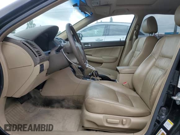 2007 Honda Accord EX-L with VIN 1HGCM665X7A030877, listed as a Copart auction lot 82335175 with 209,540 mi miles and Clean title. Bid and sale history available at DreamBid. Image 7.