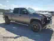 2014 Chevrolet Silverado 2500HD Work Truck z VIN 1GC1KVC83EF137290, wystawiony jako Copart lot #80095975 z przebiegiem 163 019 mil mil oraz Szkoda całkowita • Salvage title. Historia ofert i sprzedaży dostępna na DreamBid. Obrazek 4.