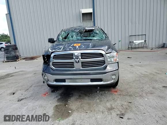 2015 Ram 1500 Big Horn z VIN 1C6RR6LG2FS676334, wystawiony jako Copart lot #51524935 z przebiegiem 210 219 mil mil oraz Szkoda całkowita • Salvage title. Historia ofert i sprzedaży dostępna na DreamBid. Obrazek 11.
