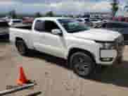 2025 Nissan Frontier SV with VIN 1N6ED1CM2SN625758, listed as a Copart auction lot 65469335 with 1,035 mi miles and Salvage title. Bid and sale history available at DreamBid. Image 4.