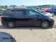 2019 Toyota Sienna XLE Auto Access Seat with VIN 5TDYZ3DC6KS005878, listed as a IAAI auction lot 42760886 with 79,914 mi miles and . Bid and sale history available at DreamBid. Image 13.