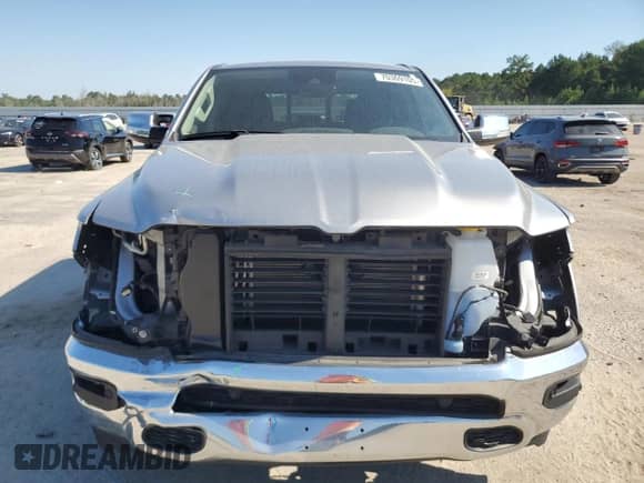 2022 Ram 1500 Laramie z VIN 1C6RREJTXNN415542, wystawiony jako Copart lot #70369105 z przebiegiem 70 573 mil mil oraz Szkoda całkowita • Salvage title. Historia ofert i sprzedaży dostępna na DreamBid. Obrazek 5.