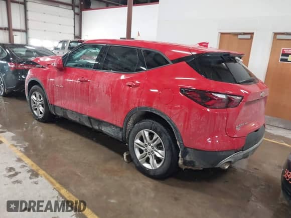 2021 Chevrolet Blazer LT с VIN 3GNKBHRS4MS520813, выставлен на аукционе IAAI как лот 41095904 с пробегом 85 184 миль миль и . История ставок и продаж доступна на DreamBid. Изображение 3.