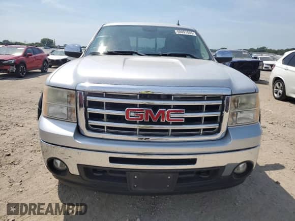2010 GMC Sierra 1500 SLE z VIN 1GTSKVE38AZ281299, wystawiony jako Copart lot #68891555 z przebiegiem 202 105 mil mil oraz Szkoda całkowita • Salvage title. Historia ofert i sprzedaży dostępna na DreamBid. Obrazek 5.