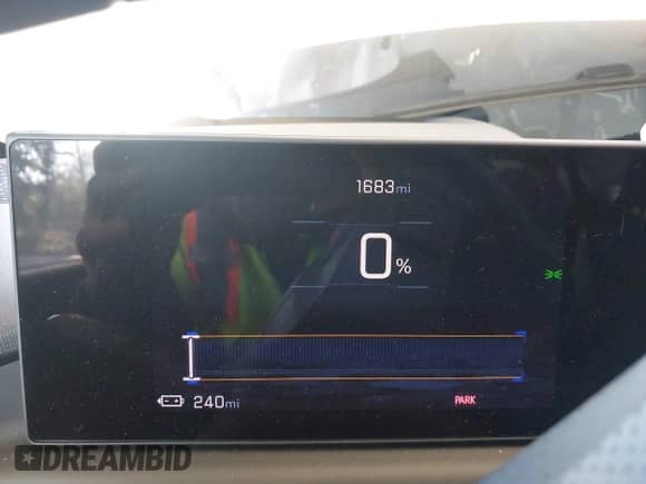 2024 Chevrolet Silverado EV Work Truck с VIN 1GC10UED1RU204304, выставлен на аукционе IAAI как лот 43230377 с пробегом 1 683 миль миль и . История ставок и продаж доступна на DreamBid. Изображение 7.