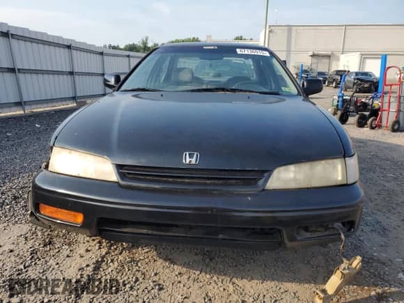 1995 Honda Accord LX с VIN 1HGCD5639SA122984, выставлен на аукционе Copart как лот 67136915 с пробегом 148 688 миль миль и Чистый • Clean title. История ставок и продаж доступна на DreamBid. Изображение 5.