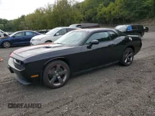 2013 Dodge Challenger Rallye Redline с VIN 2C3CDYAG8DH737349, выставлен на аукционе Copart как лот 80016945 с пробегом 232 536 миль миль и Чистый • Clean title. История ставок и продаж доступна на DreamBid. Изображение 1.