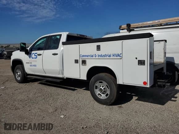 2021 Chevrolet Silverado 2500HD Work Truck with VIN 1GC2WLE76MF301969, listed as a Copart auction lot 88481805 with 94,352 mi miles and Salvage title. Bid and sale history available at DreamBid. Image 2.
