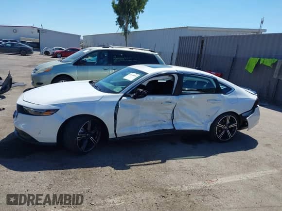 2025 Honda Accord Sport с VIN 1HGCY2F57SA033080, выставлен на аукционе IAAI как лот 43138893 с пробегом 17 107 миль миль и . История ставок и продаж доступна на DreamBid. Изображение 14.