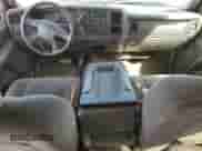 2005 Chevrolet Silverado 2500HD LS с VIN 1GCHC23U35F801207, выставлен на аукционе Copart как лот 52006125 с пробегом 160 928 миль миль и Списание • Salvage title. История ставок и продаж доступна на DreamBid. Изображение 8.