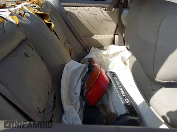 1996 Lexus SC 400 z VIN JT8CH32Y9T0050862, wystawiony jako IAAI lot #41742696 z przebiegiem Nie podano mil oraz . Historia ofert i sprzedaży dostępna na DreamBid. Obrazek 8.