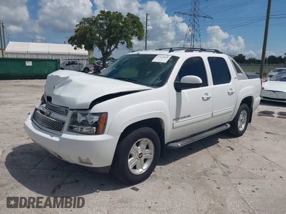 2011 Chevrolet Avalanche LT с VIN 3GNTKFE30BG354829, выставлен на аукционе IAAI как лот 42553810 с пробегом 163 482 миль миль и . История ставок и продаж доступна на DreamBid. Изображение 17.