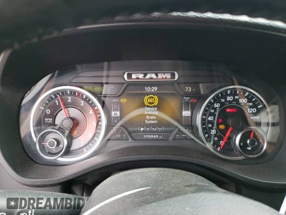 2019 Ram 1500 Laramie с VIN 1C6SRFRT8KN881963, выставлен на аукционе Copart как лот 64797375 с пробегом 170 069 миль миль и Списание • Salvage title. История ставок и продаж доступна на DreamBid. Изображение 9.