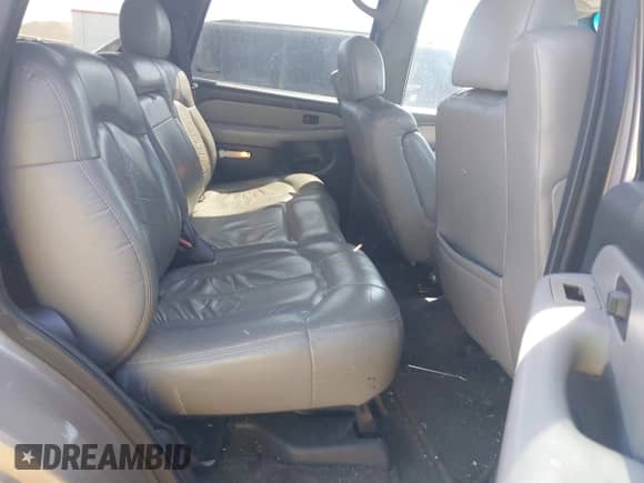 2001 Chevrolet Tahoe LT с VIN 1GNEK13T41R101719, выставлен на аукционе IAAI как лот 42628445 с пробегом 245 873 миль миль и . История ставок и продаж доступна на DreamBid. Изображение 8.