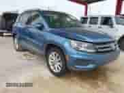 2017 Volkswagen Tiguan Wolfsburg Edition с VIN WVGRV7AX4HW504374, выставлен на аукционе IAAI как лот 43142147 с пробегом 87 875 миль миль и . История ставок и продаж доступна на DreamBid. Изображение 1.