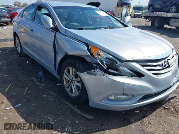 2013 Hyundai Sonata GLS с VIN 5NPEB4AC5DH523961, выставлен на аукционе IAAI как лот 43305339 с пробегом 73 049 миль миль и . История ставок и продаж доступна на DreamBid. Изображение 6.