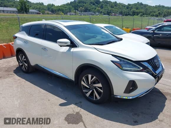 2024 Nissan Murano SL z VIN 5N1AZ2CJ1RC109682, wystawiony jako IAAI lot #42696525 z przebiegiem 12 845 mil mil oraz . Historia ofert i sprzedaży dostępna na DreamBid. Obrazek 1.