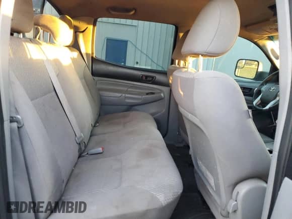 2013 Toyota Tacoma с VIN 3TMLU4EN4DM131433, выставлен на аукционе Copart как лот 85946955 с пробегом 119 482 миль миль и Списание • Salvage title. История ставок и продаж доступна на DreamBid. Изображение 10.
