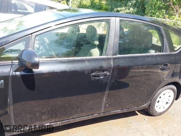 2013 Toyota Prius Two with VIN JTDZN3EU6D3262311, listed as a IAAI auction lot 42534669 with 190,067 mi miles and . Bid and sale history available at DreamBid. Image 14.