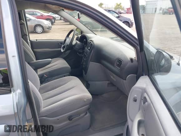 2006 Dodge Caravan SXT with VIN 1D4GP45RX6B577854, listed as a IAAI auction lot 43060432 with 137,490 mi miles and . Bid and sale history available at DreamBid. Image 5.