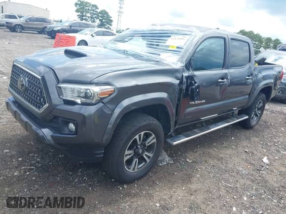 2019 Toyota Tacoma SR5 с VIN 3TMAZ5CN5KM095489, выставлен на аукционе IAAI как лот 42634067 с пробегом 37 078 миль миль и . История ставок и продаж доступна на DreamBid. Изображение 2.