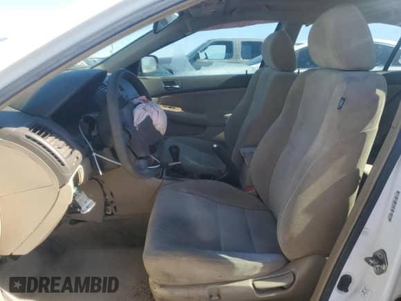 2005 Honda Accord EX with VIN 1HGCM55745A109942, listed as a Copart auction lot 46815835 with 261,170 mi miles and Salvage title. Bid and sale history available at DreamBid. Image 7.