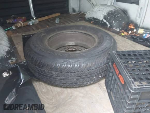 2005 Chevrolet Express Cargo с VIN 1GCHG35V951120353, выставлен на аукционе IAAI как лот 41803801 с пробегом Не указан миль и . История ставок и продаж доступна на DreamBid. Изображение 11.